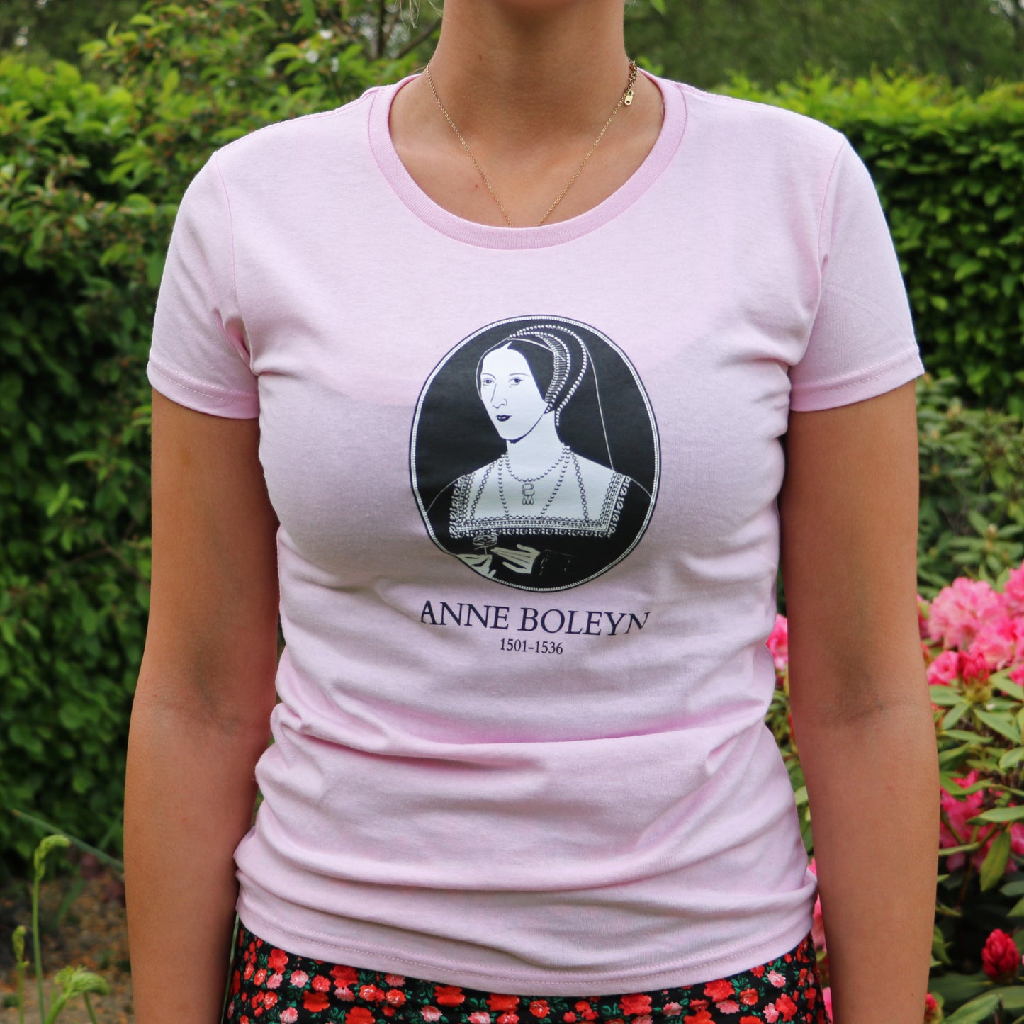 Anne Boleyn T Shirt Pink