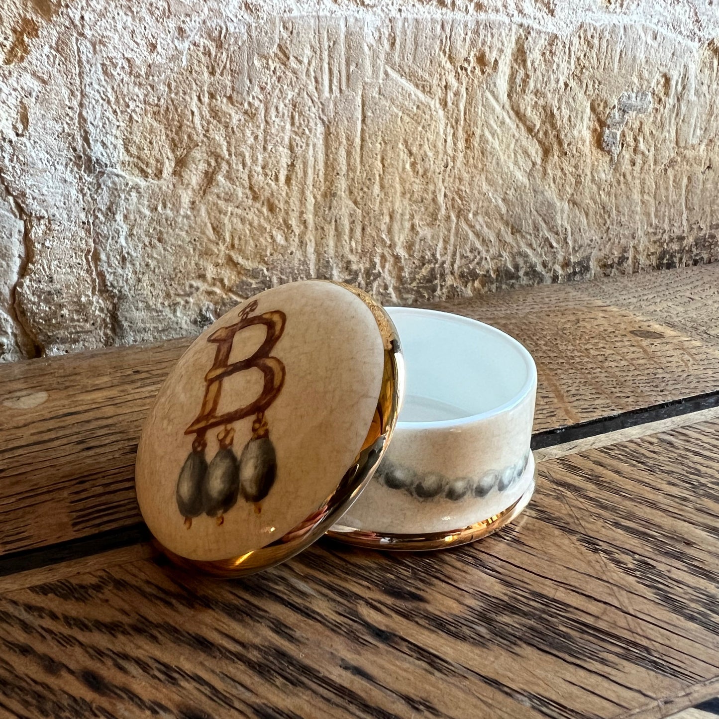 B Necklace China Trinket Box
