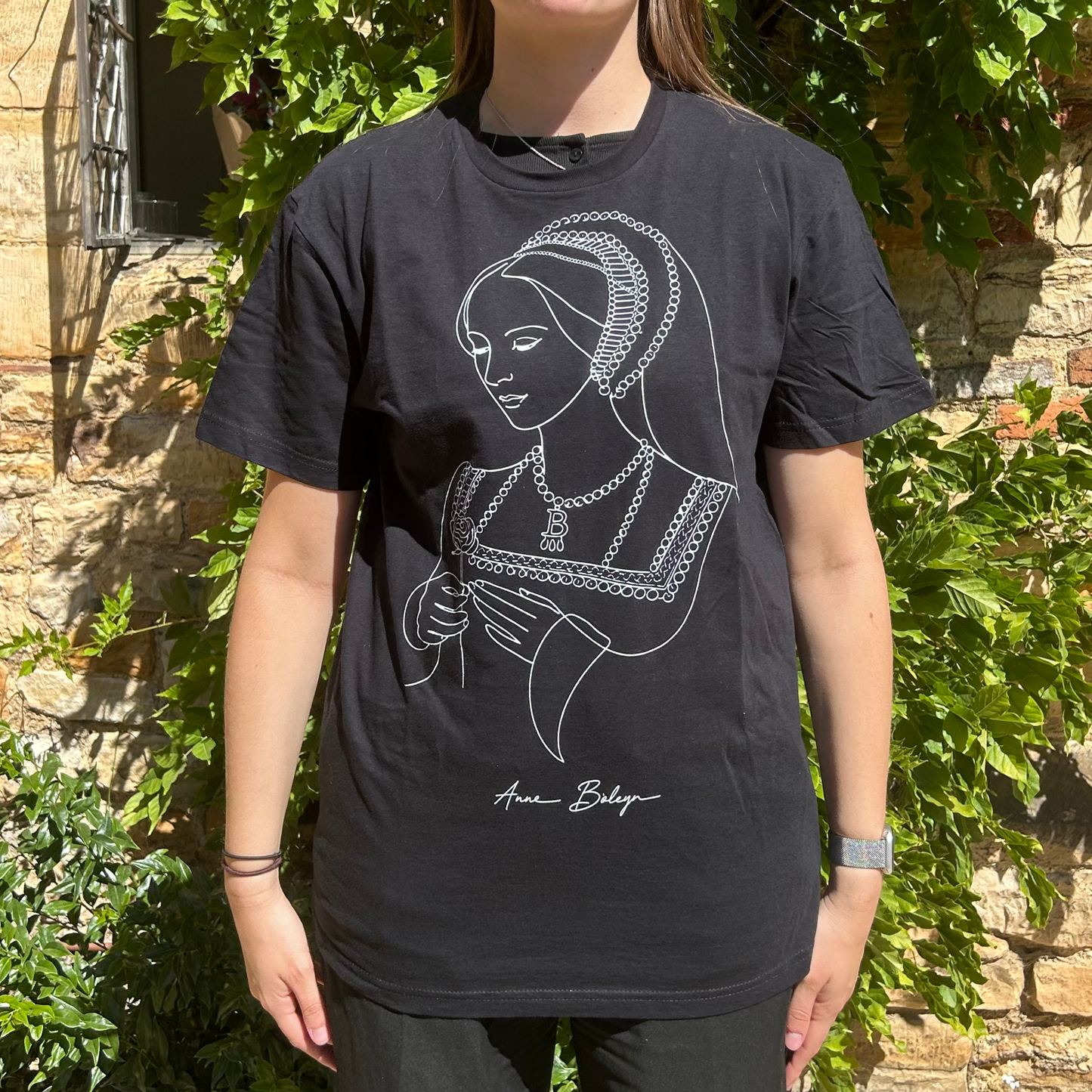 Anne Boleyn Line Art T-Shirt