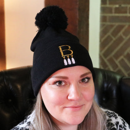 B Necklace Beanie Black
